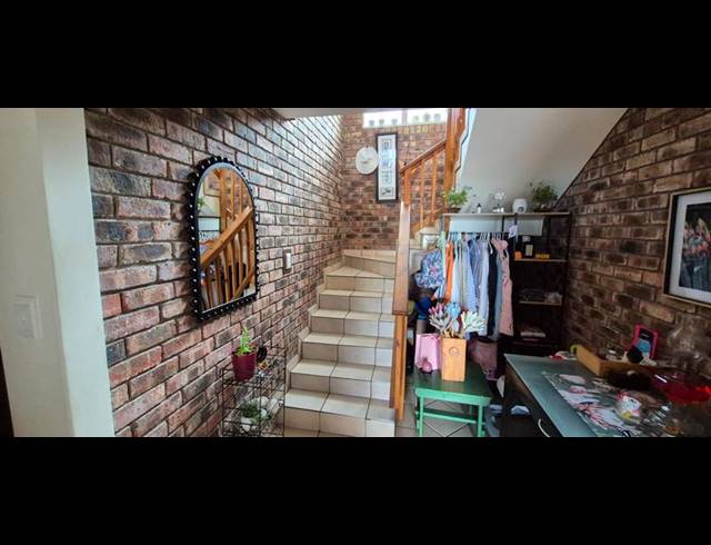 3 BEDROOM TOWNHOUSE FOR SALE IN DANA BAY